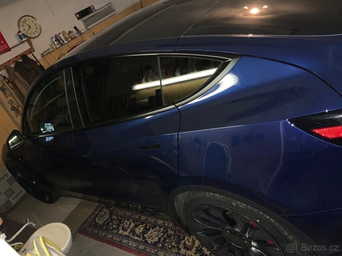 Tesla model Y performance - 2