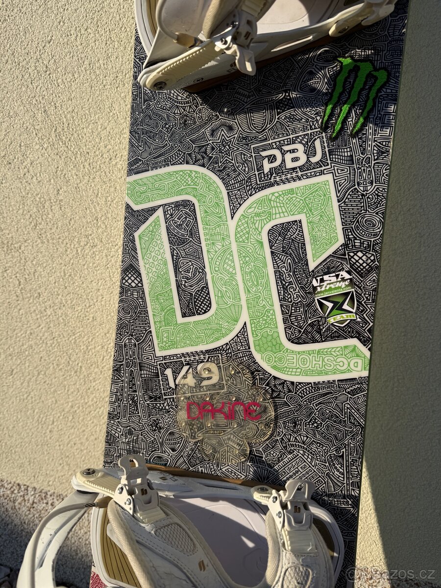 🏂 Snowboard DC + vázání Burton (set) - 2
