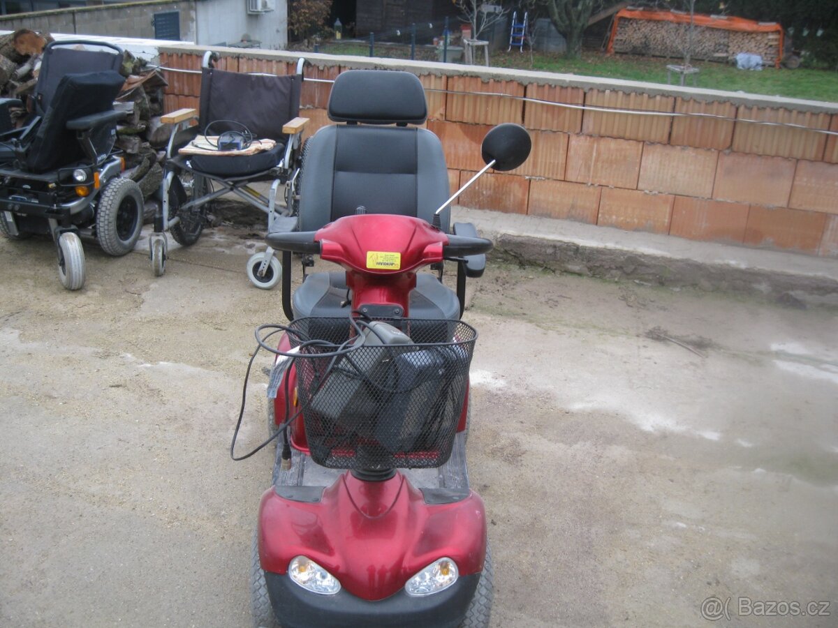 elektrický invalidní vozík - 2