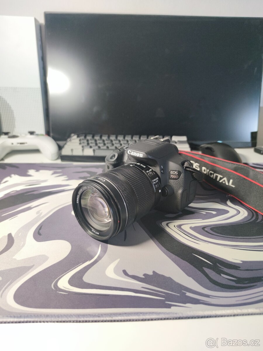 Canon EOS 700D + 2 objektivy + příslušenství - 2