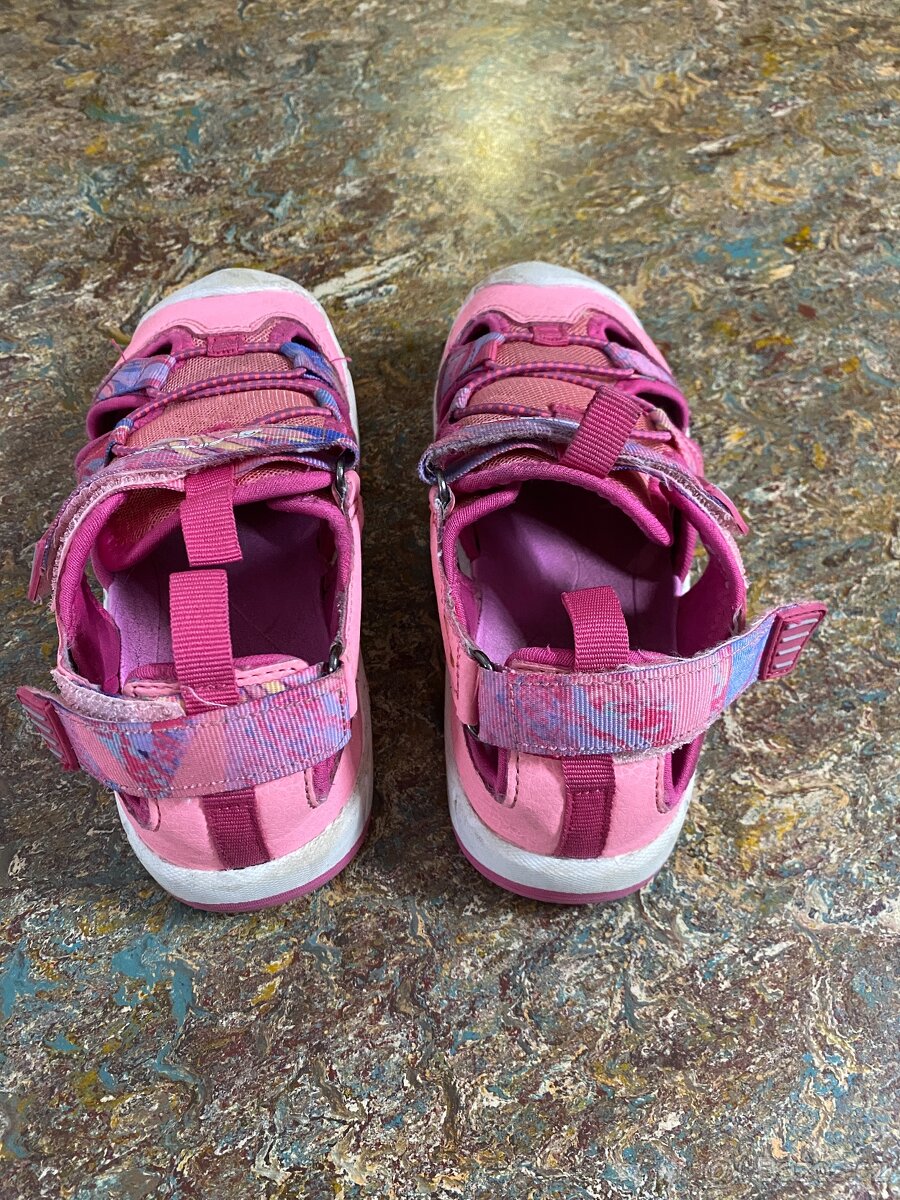 Dívčí outdoorové sandály, vel. 32 - 2