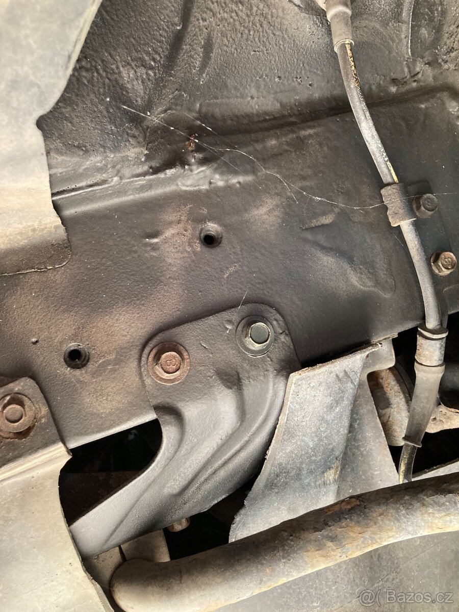 Mazda MX-5 Miata 1,6 (81kw) 12/2000 (super audio) - 2