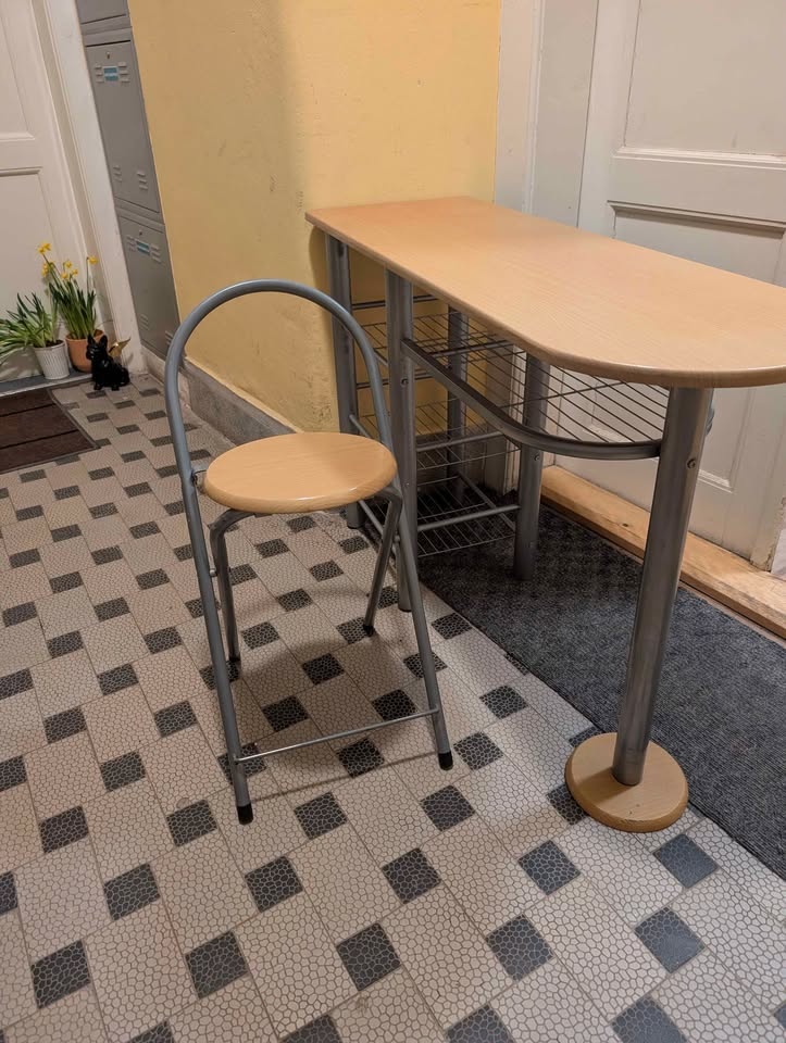Kuchyňský snídaňový bar stůl a 2 židle - 2