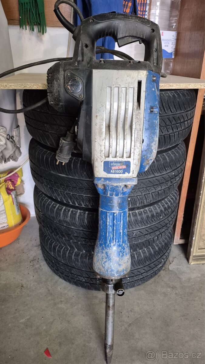 Prodám Nivelační Pentax Bourací kladivo Scheppach - 2