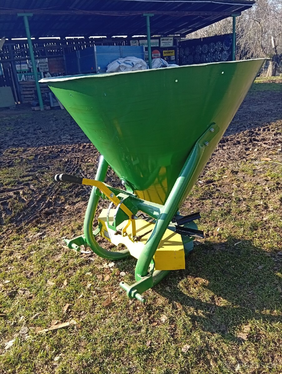 Rozmetadlo průmyslových hnojiv - 2