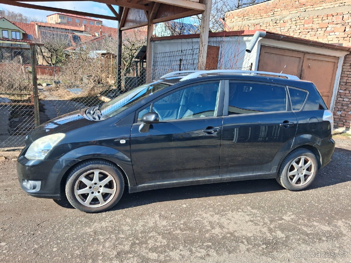 Toyota Corolla Verso - 2