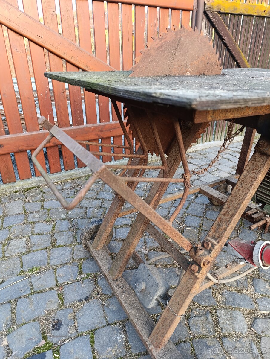 Cirkulárka s kolébkou - 2