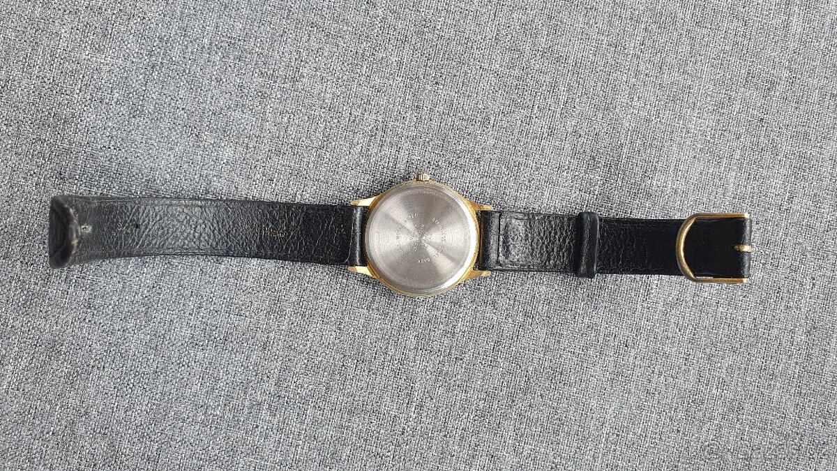 Staré hodinky Quartz - 2
