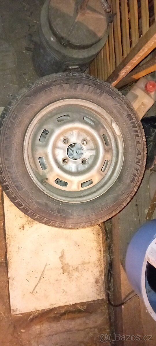 Kola Škoda Favorit - 2