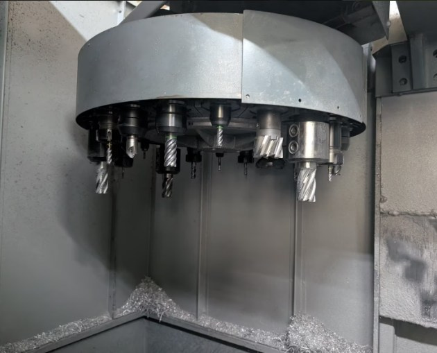 Obráběcí centra - vertikální MCV 750 - 2