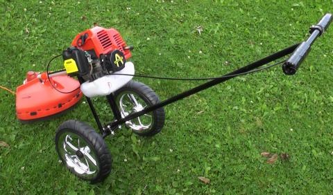 Kolečkový křovinořez - 2