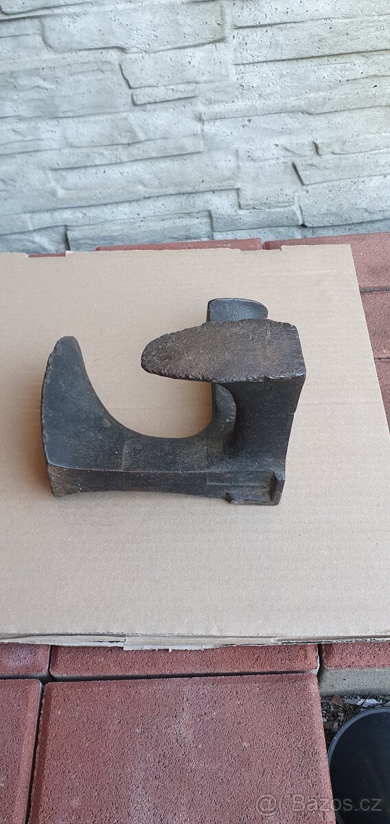 ŠEVCOVSKA KOVADLINA - 2