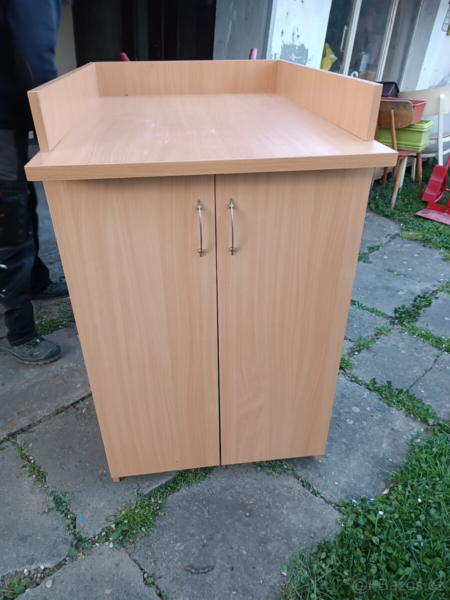 Přebalovací pult - 2