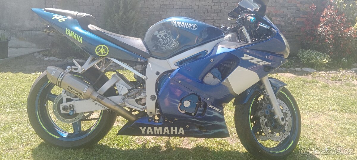 Yamaha R6 - 2