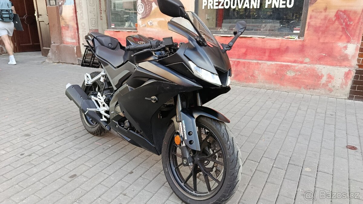 Yamaha YZF-R125 - 2