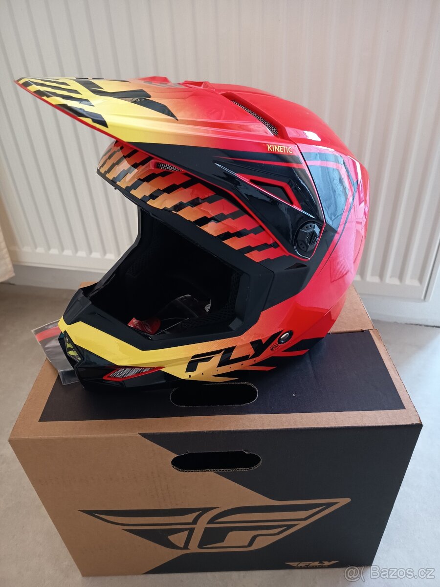 Přilba fly - 2
