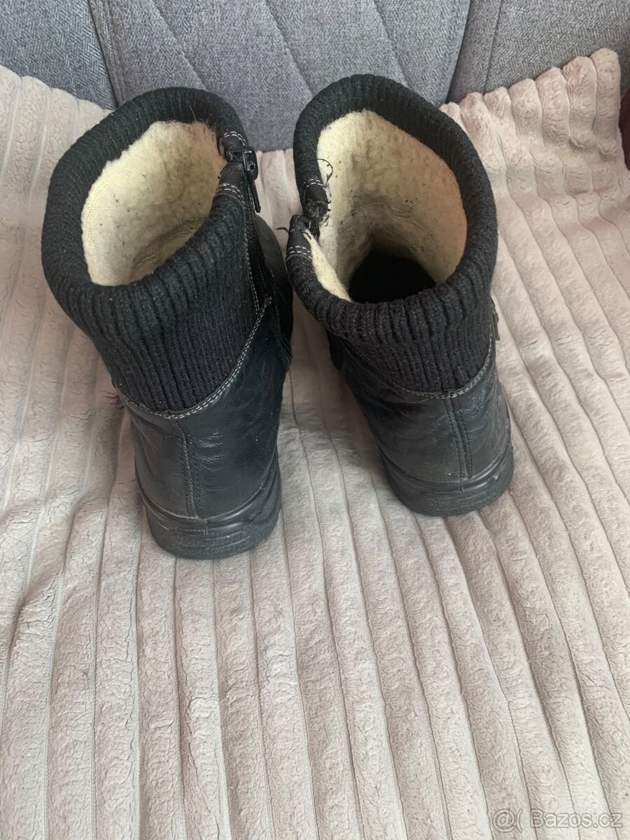 DÁMSKÉ KOTNÍKOVÉ ZIMNÍ KOZAČKY RIEKER, vel:39 - 2