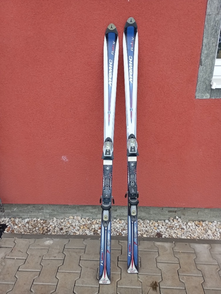 lyže Atomic s vázáním - 2