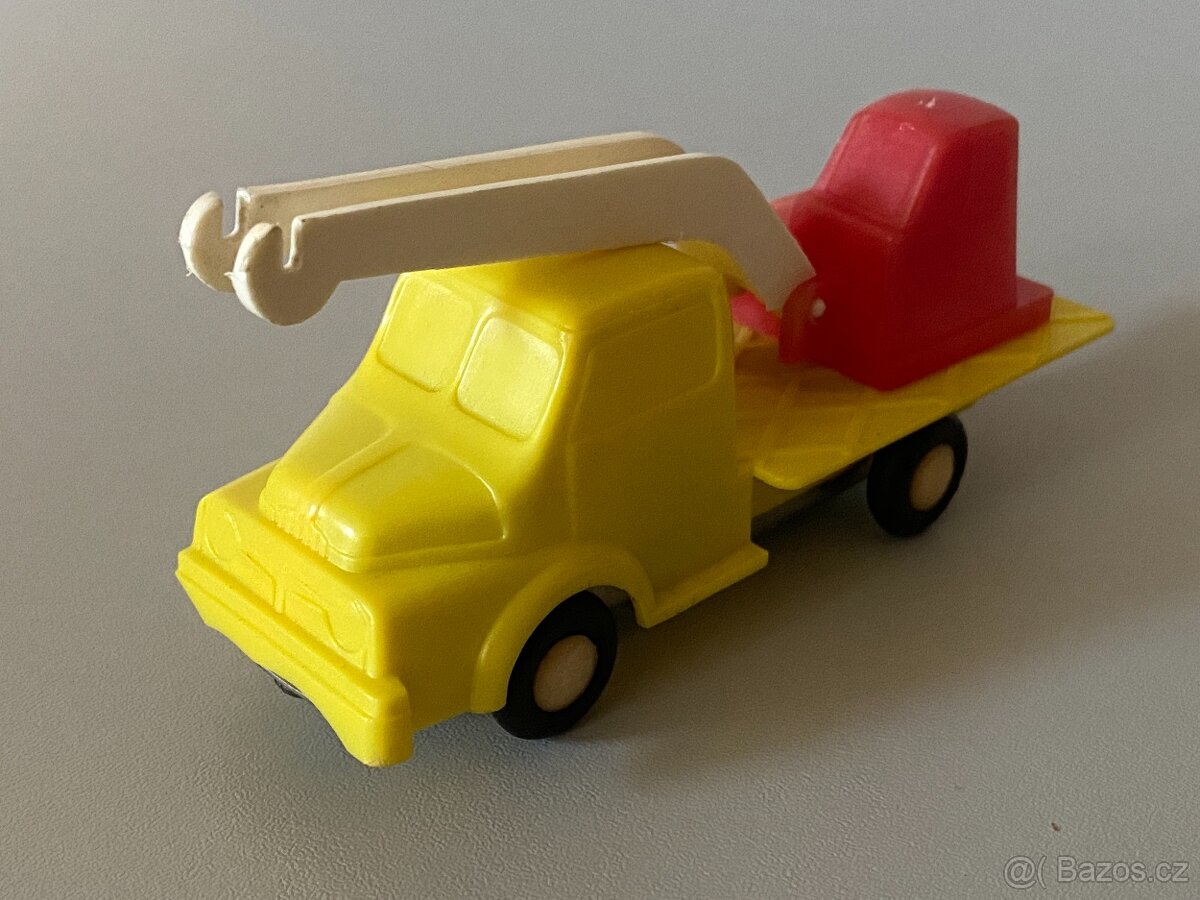 staré hračky autíčko jeřáb ites autíčko retro hračka - 2
