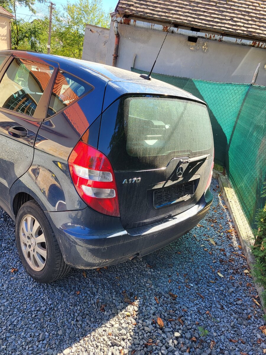 Mercedes a 169 cdi a 170i - 2