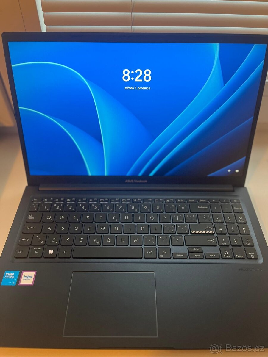 prodám notebook ASUS Vivobook 15 X1504VA-BQ1145W - 2