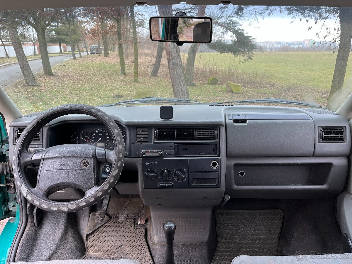 VW Transporter T4 - 2.4D 55kW - 327,000km - 2