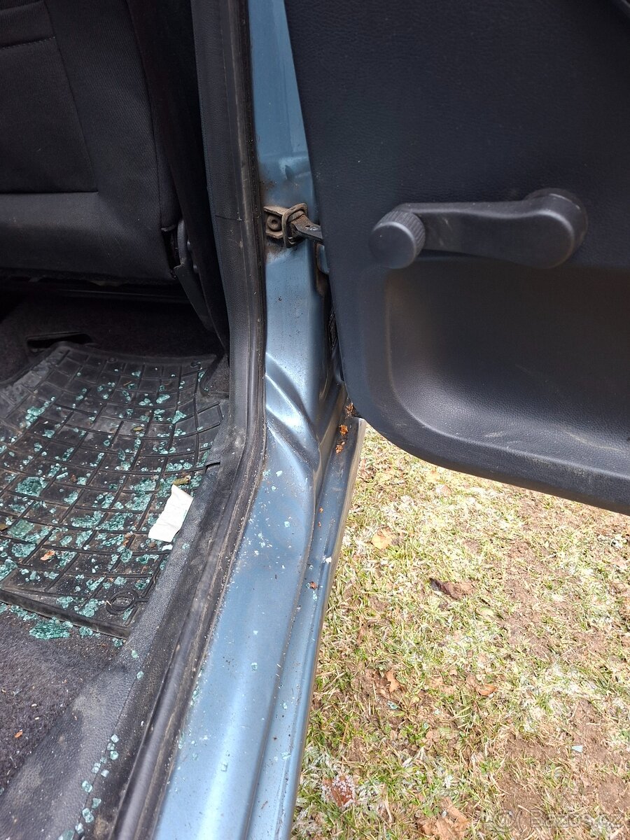 Prodám Škoda Roomster - 2