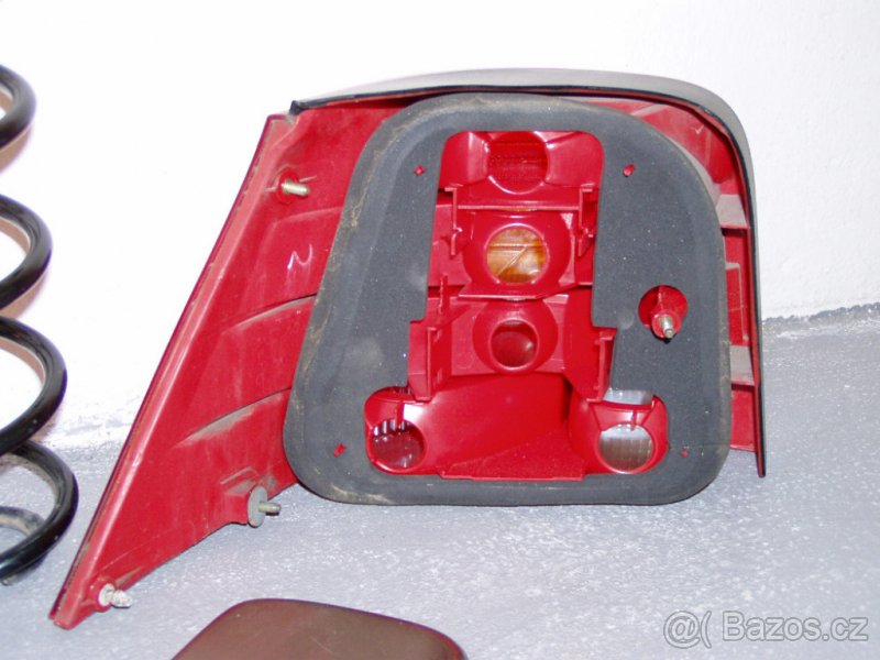 Náhradní díly VW Golf IV - 2