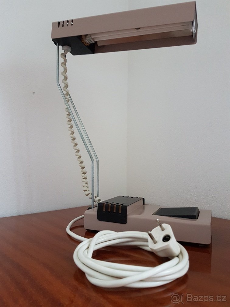 Retro lampička Tesla DZ 9/11 - 2