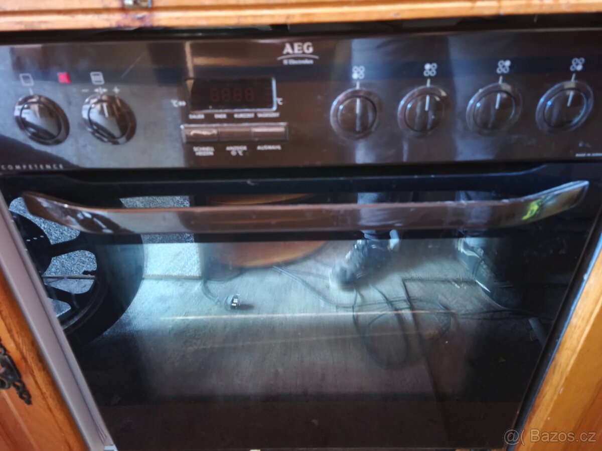 El trouba+sklokeramická deska - 2