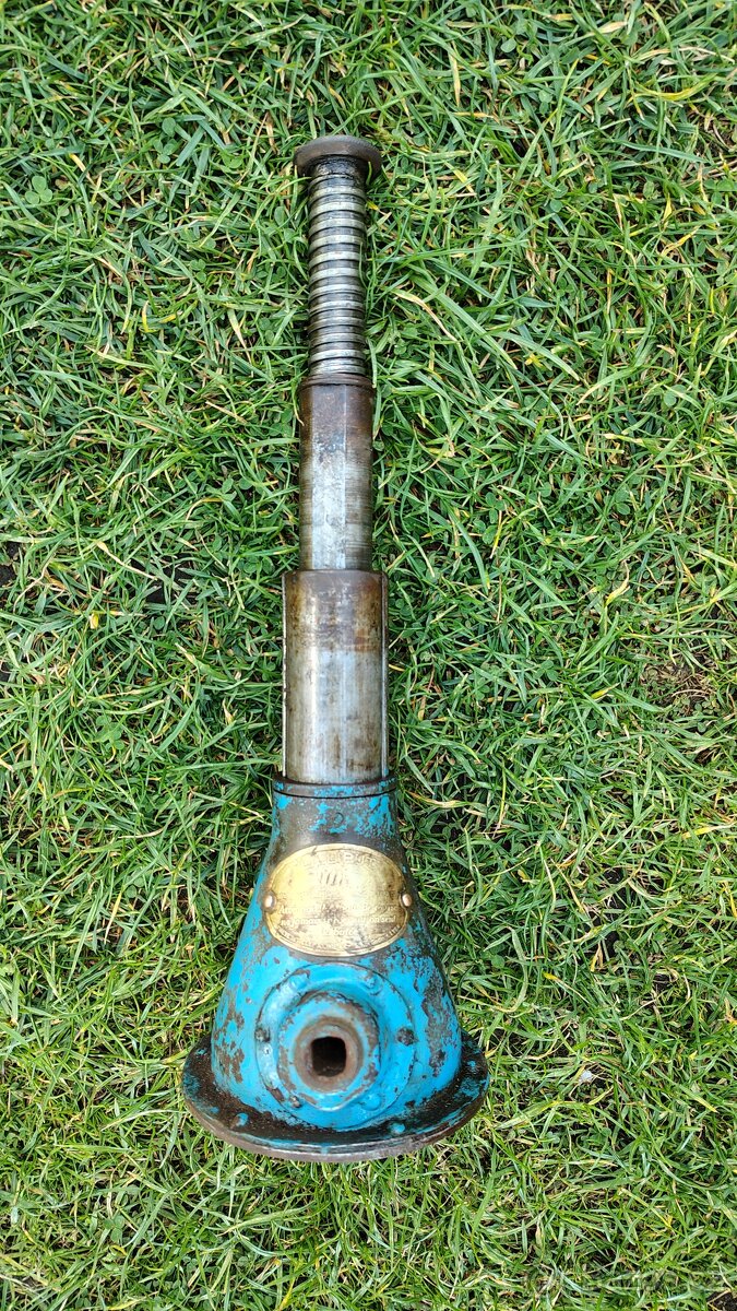 Aero Tatra Praga - 2