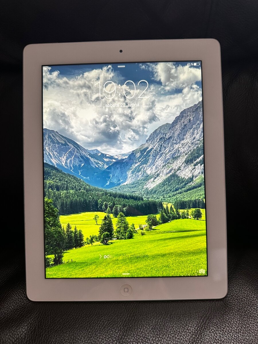 iPad 3generace,16GB,wi-fí +sim karta - 2