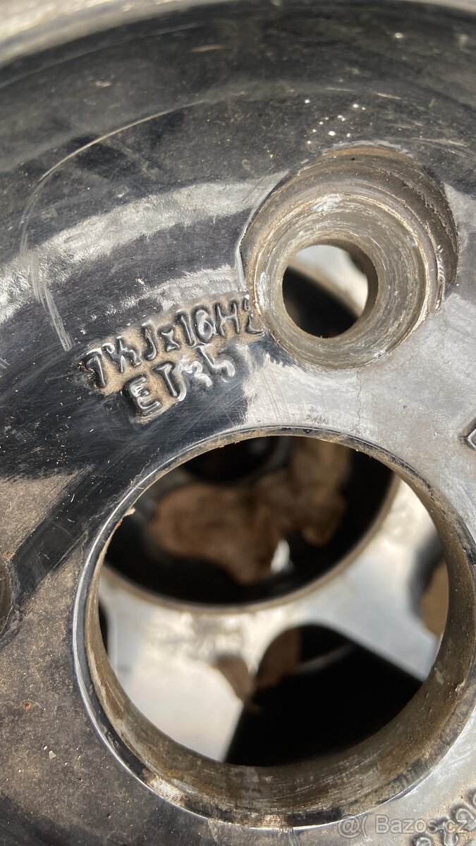 R16 4x100 - 2