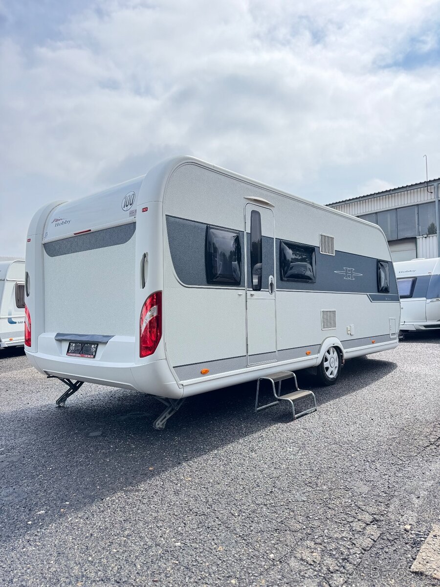 Hobby De Luxe 560 KMFE ~ Palandy