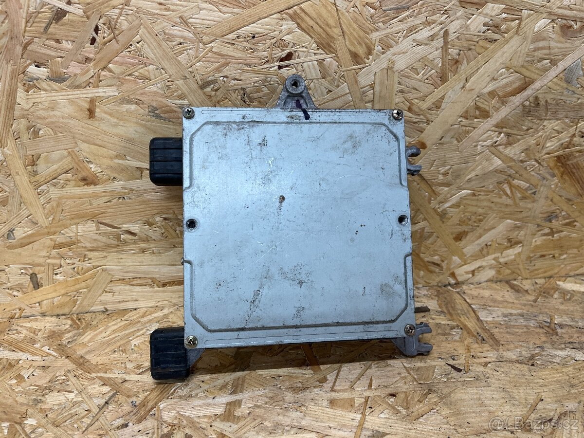 ŘÍDICÍ JEDNOTKA MOTORU HONDA CR-V 37820PHKG01 - 2