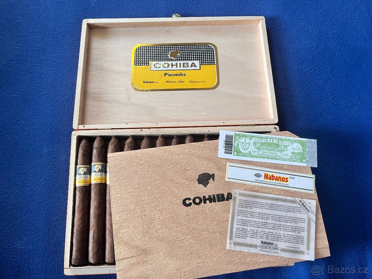 Cohiba doutníky Piramides Extra - 25 ks - 2