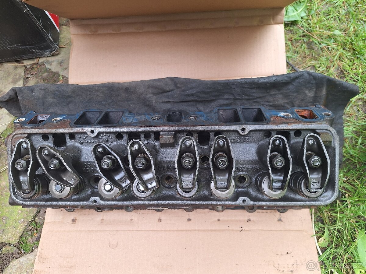 Hlavy motoru Chevrolet 350 - 2