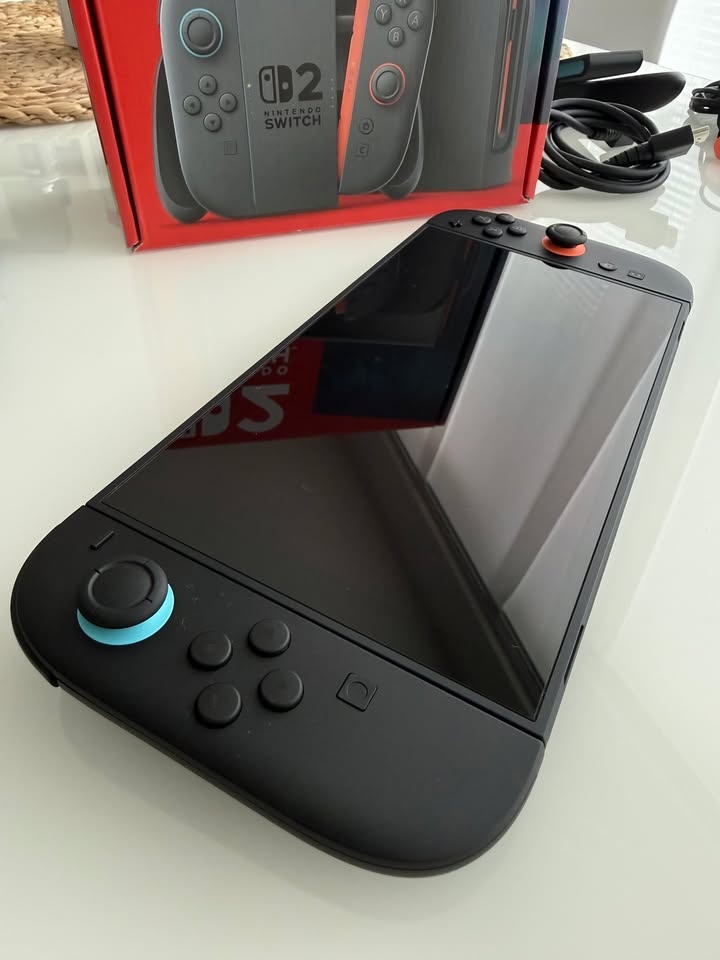 NINTENDO Switch 2 + záruka - 2