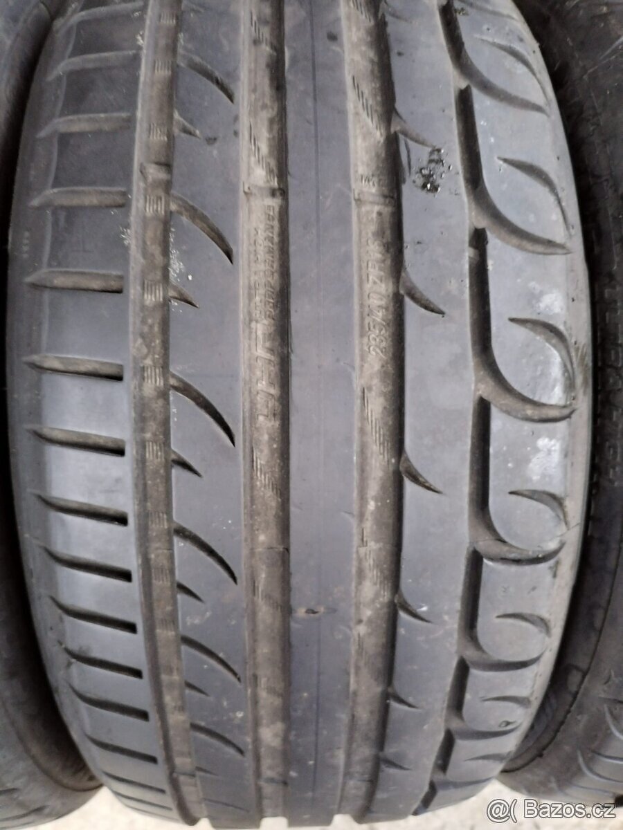 235/40/18 letni pneu RIKEN 235/40 R18 - 2