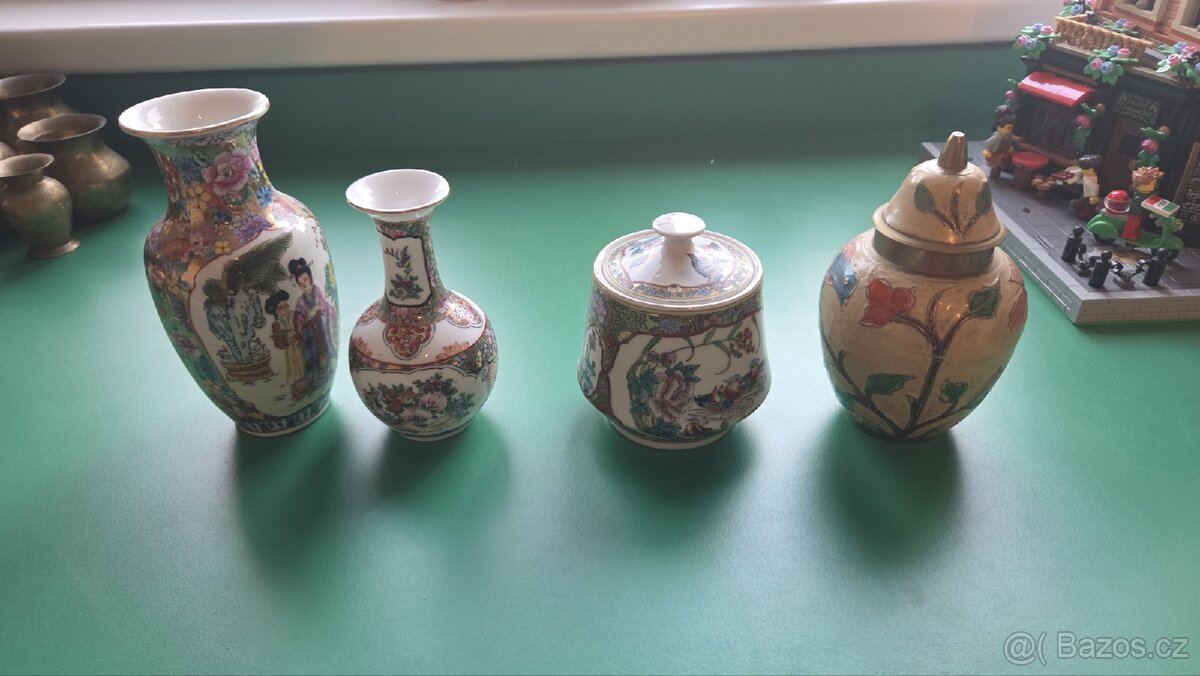 Čínský porcelan a kovové vázy - 2