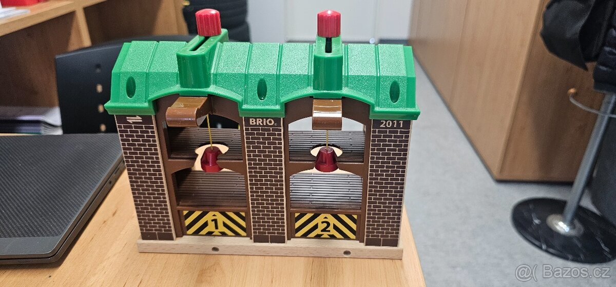 BRIO velka vlackodraha sleva - 2