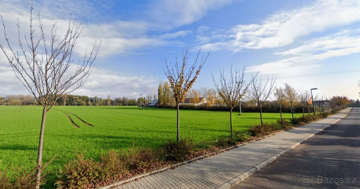 Prodej velkého pozemku 4042 m - 2