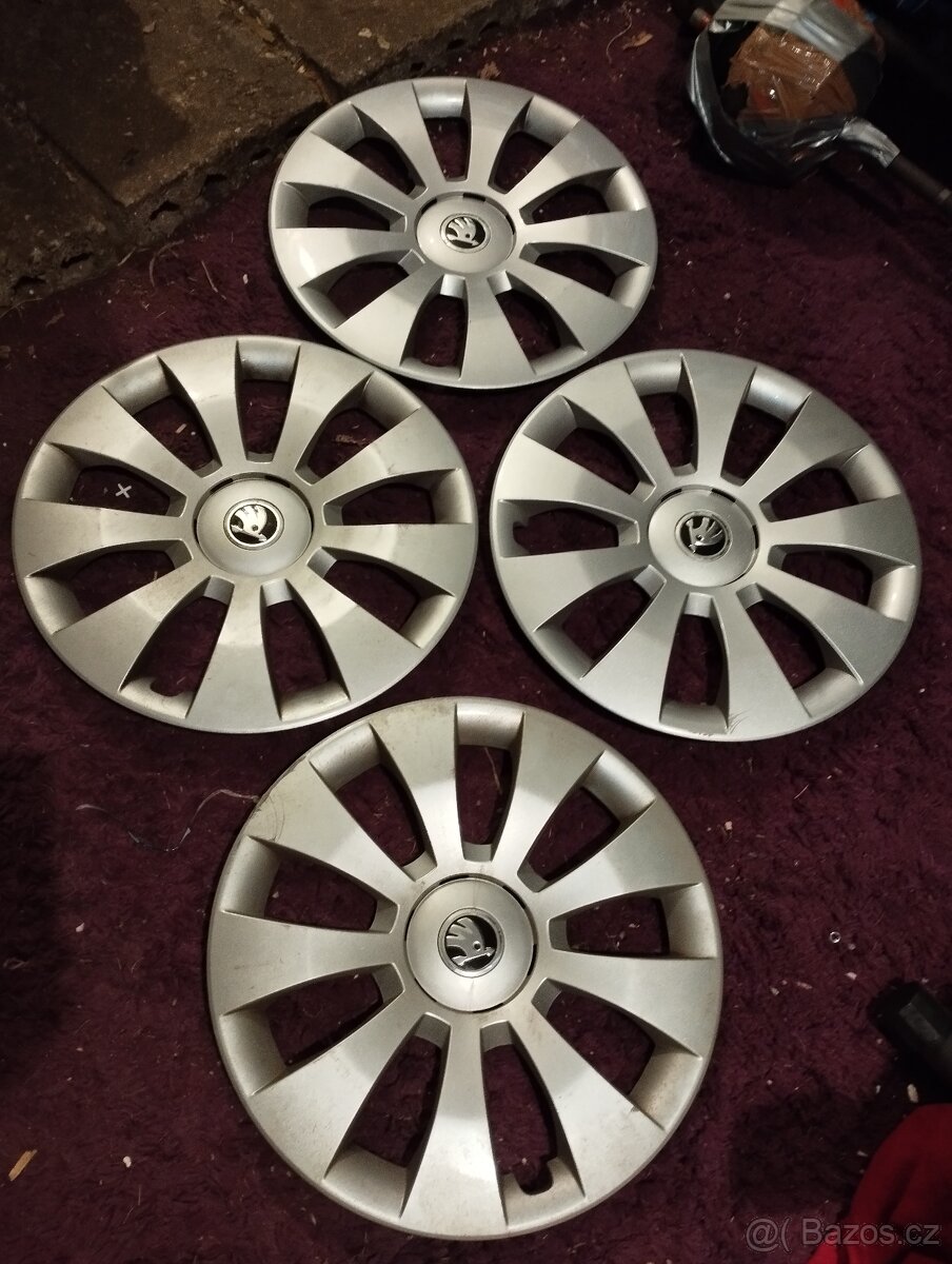 Poklice Škoda R/16.original - 2