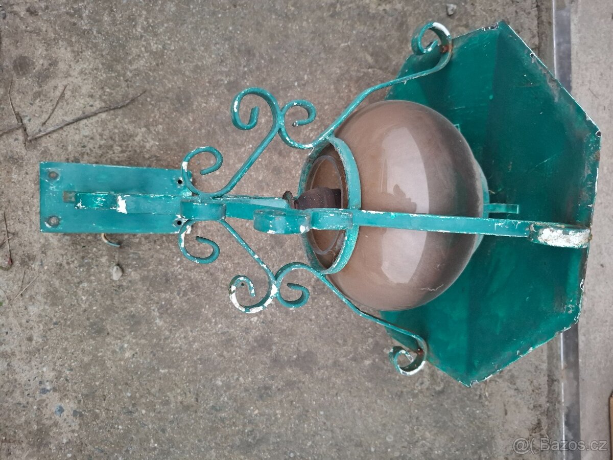 Staré venkovní světlo - 2