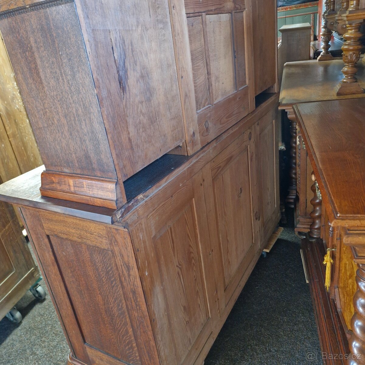 Starožitný příborník- komoda - 2