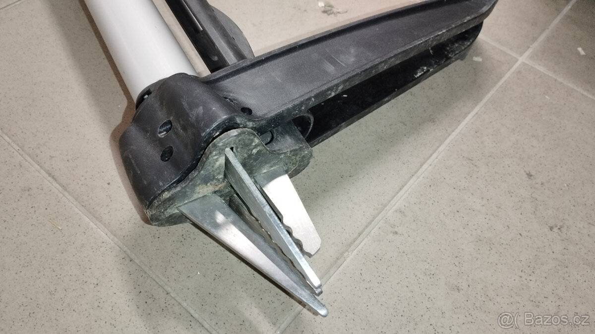 Fiskars Teleskopický vytrhávač plevele SmartFit - 2