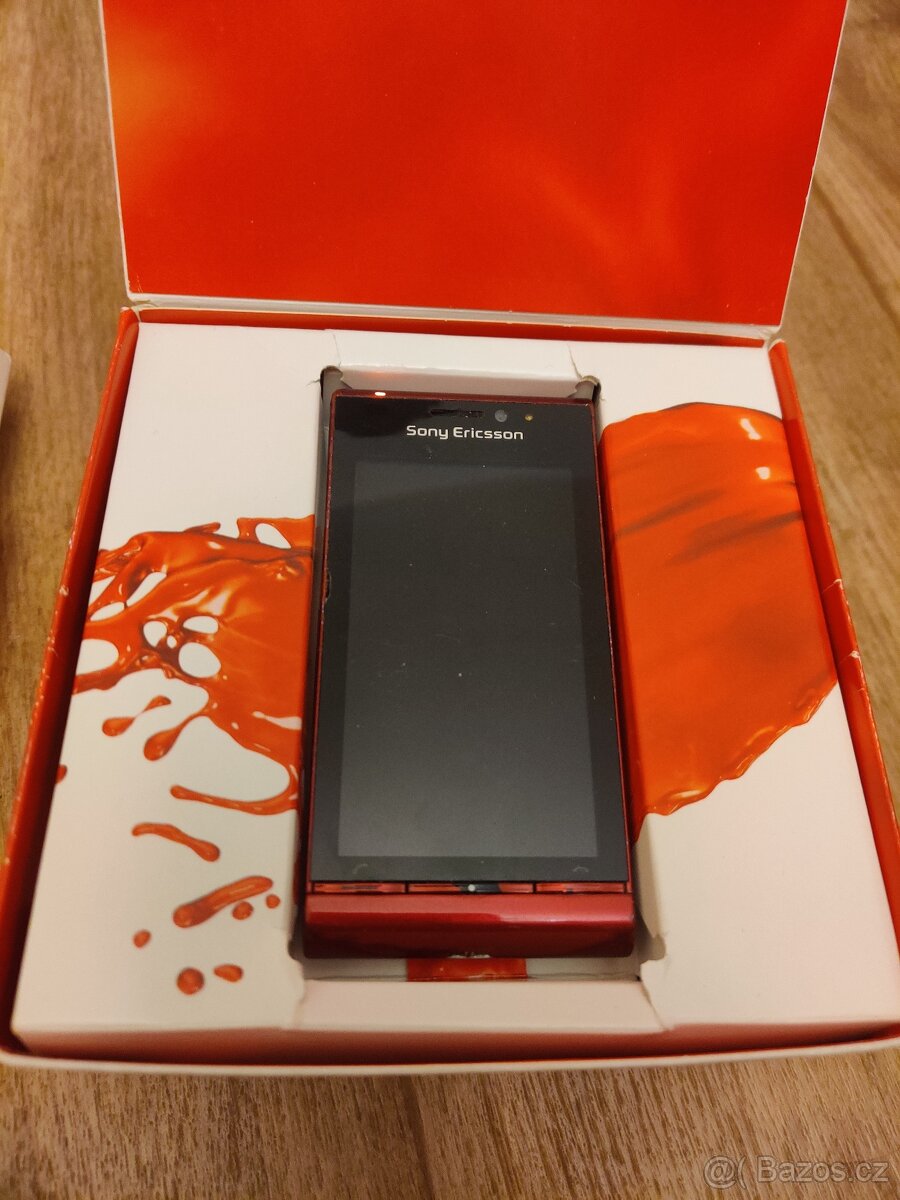 Sony Ericsson Satio - 2