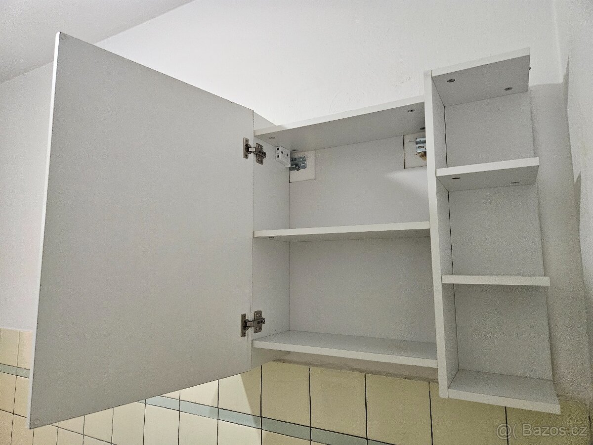 Koupelnová zrcadlová skříňka bílá - 2