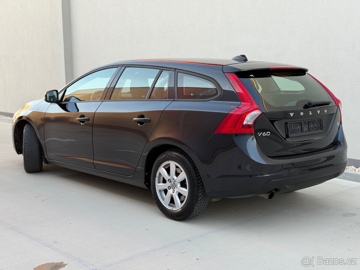 Volvo V60 Kinetic D2 1.6D - 2