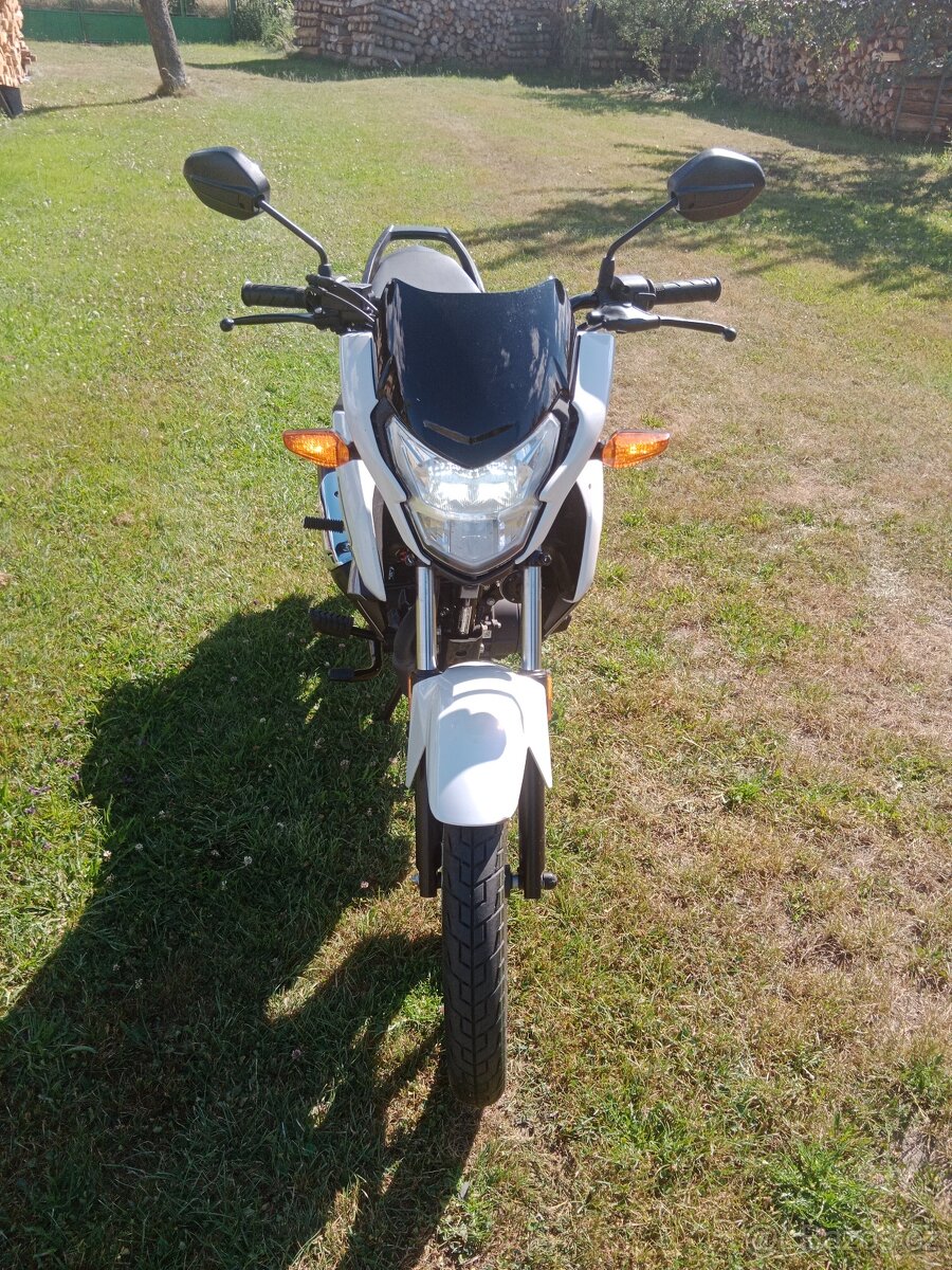 CB 125 F - 2